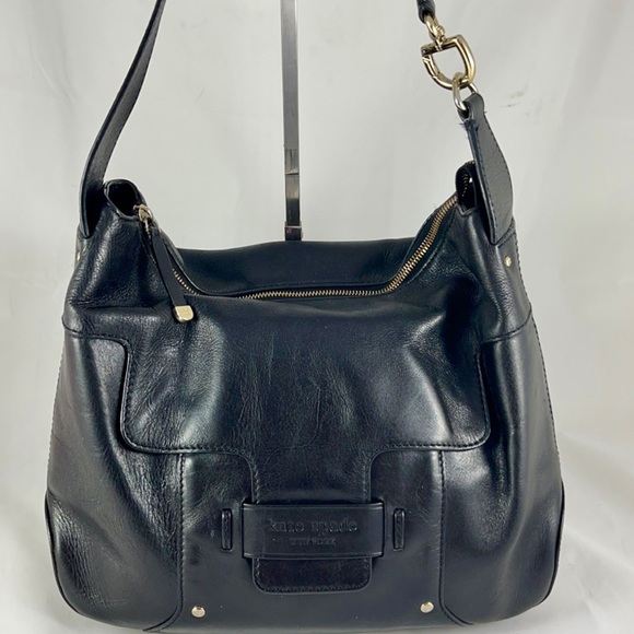 kate spade Handbags - Kate Spade Savona Paige Black Slide Tote Bag